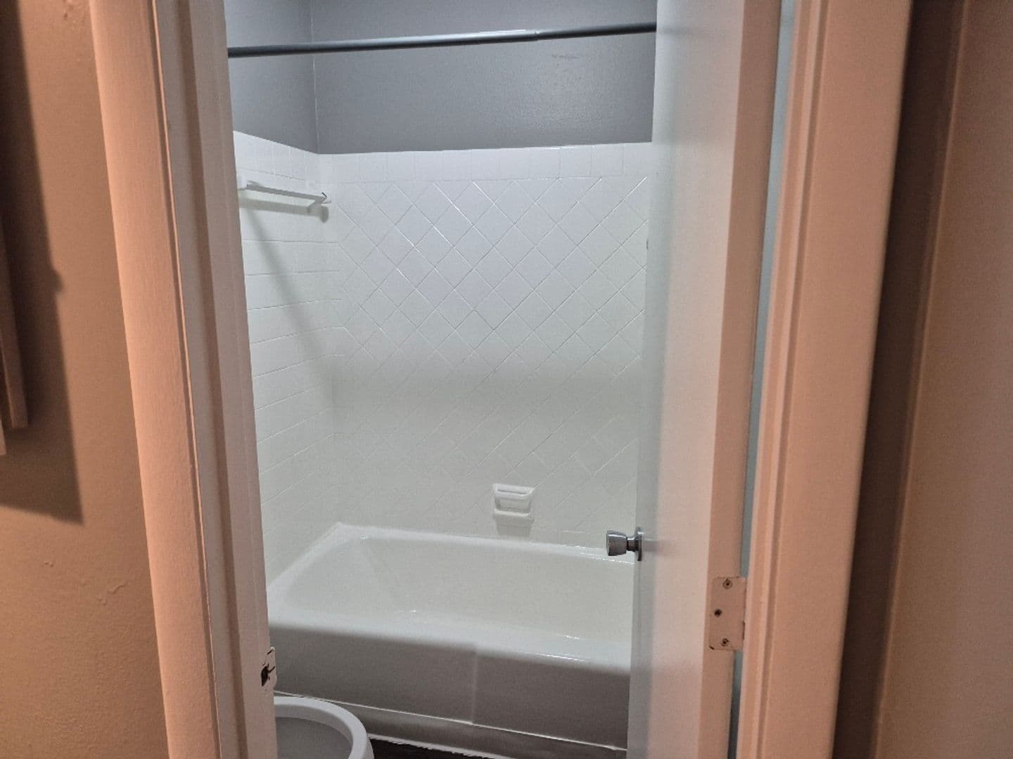 Independence Apartment: 3926 s Redwood Dr