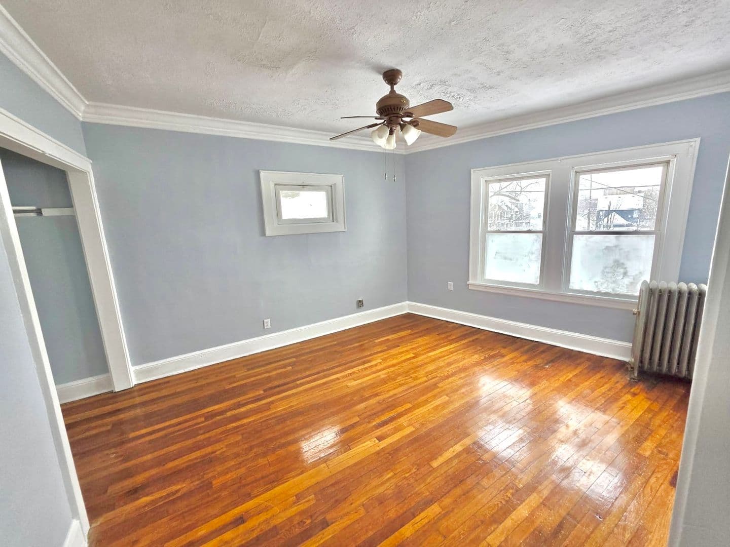 Cleveland Apartment: 11115 Detroit Ave