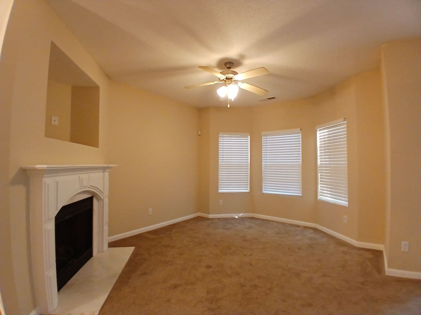 Hampton House: 1742 Fielding Way