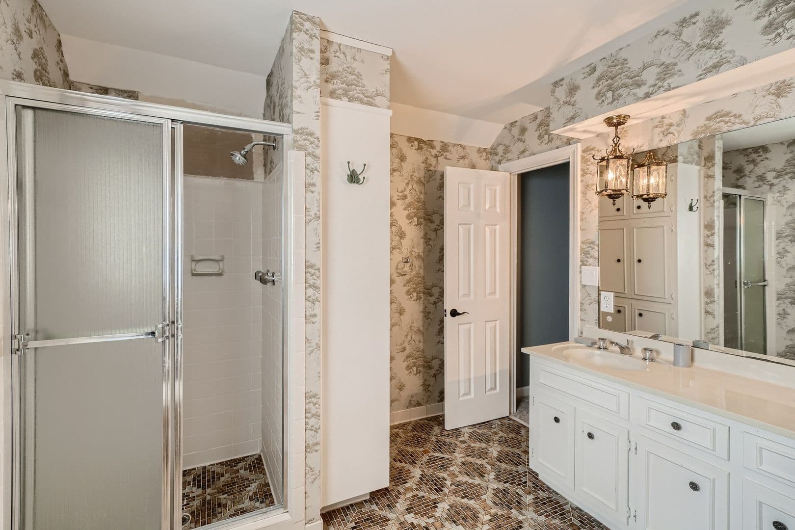 Atlanta House: 425 Ferry Lndg