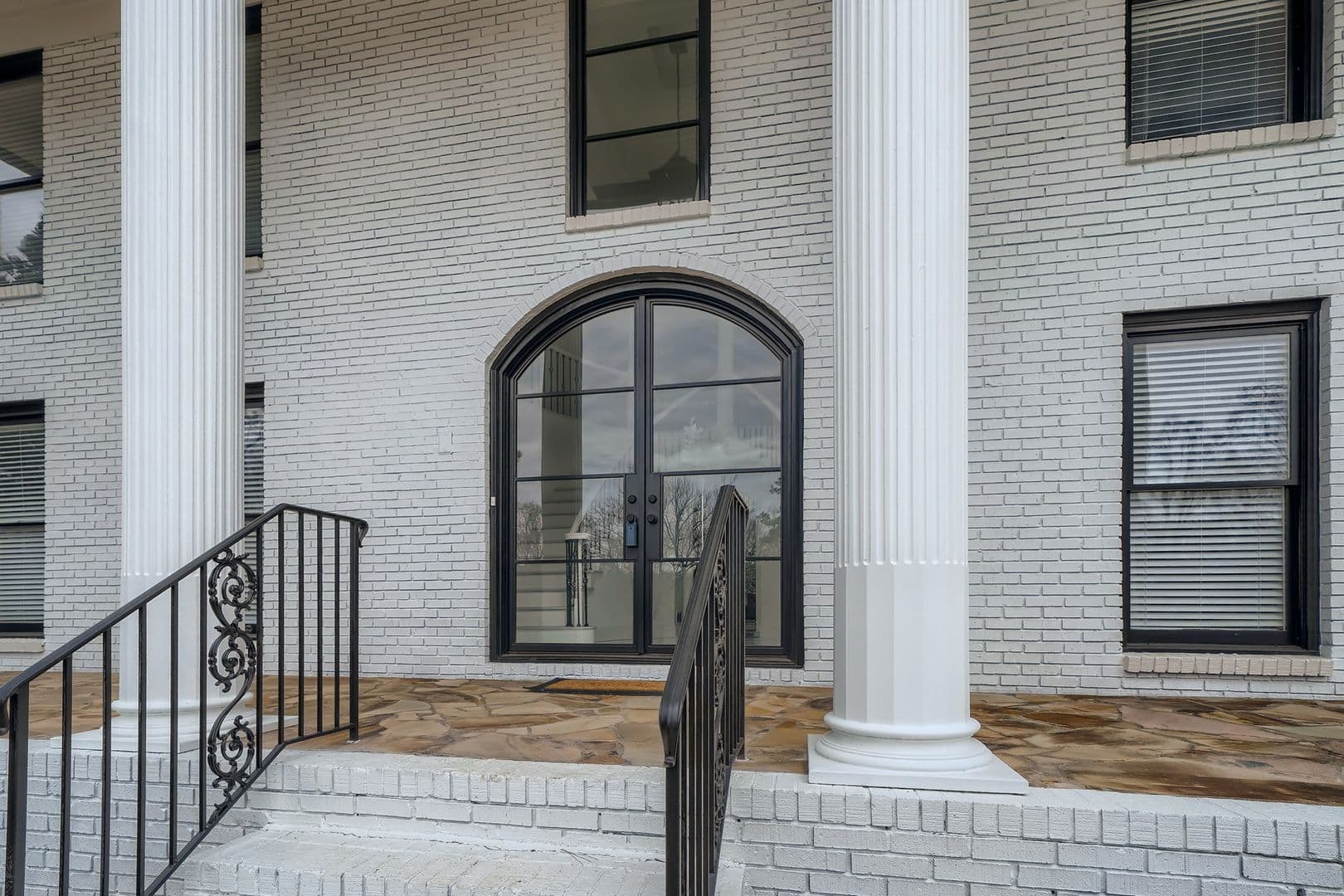 Atlanta House: 425 Ferry Lndg