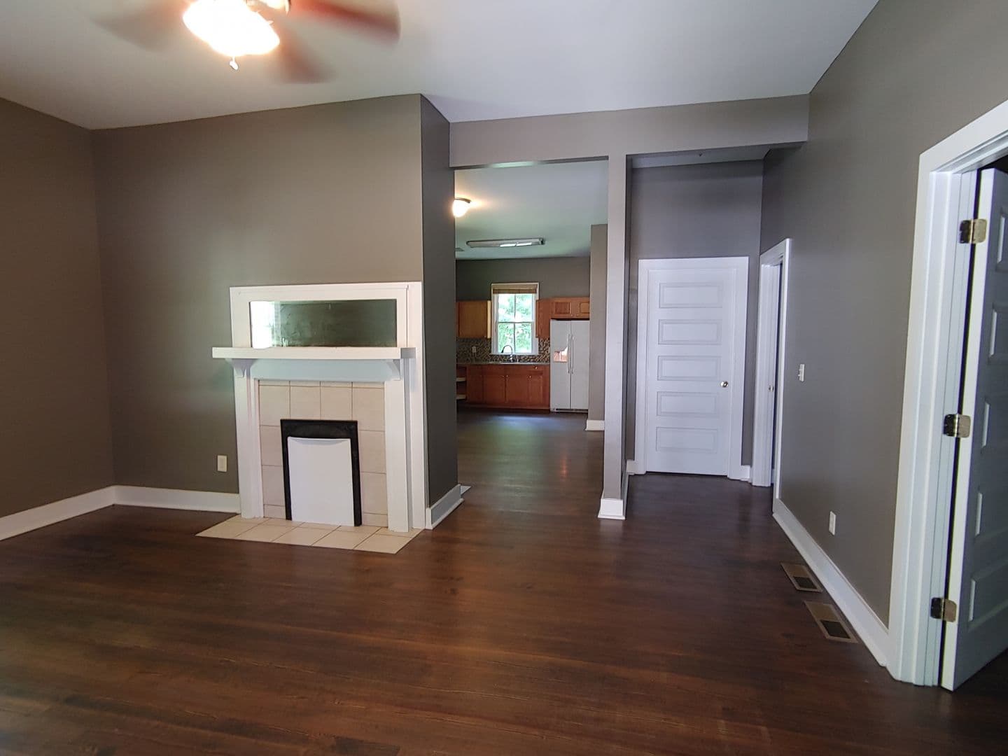 Atlanta House: 728 Queen St