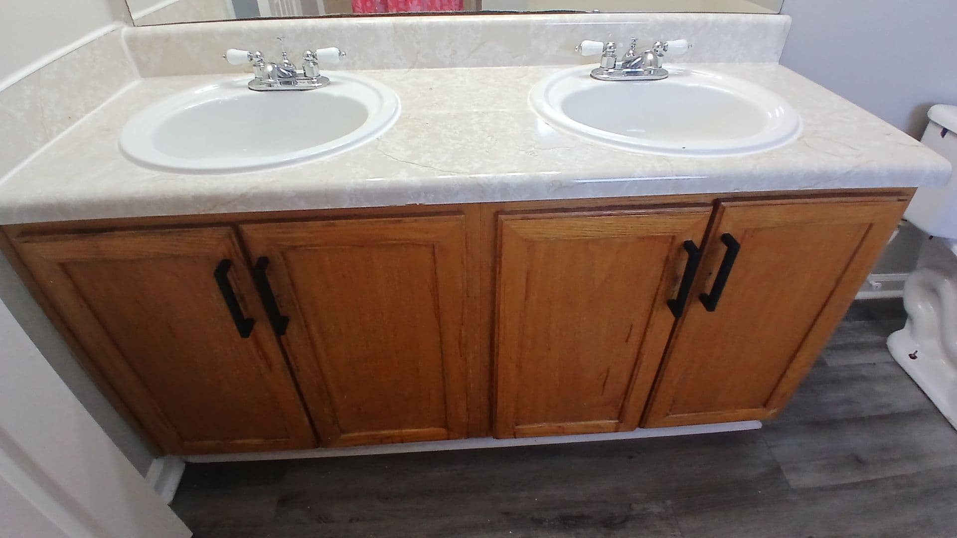 Union City House: 7900 Four Oaks Court