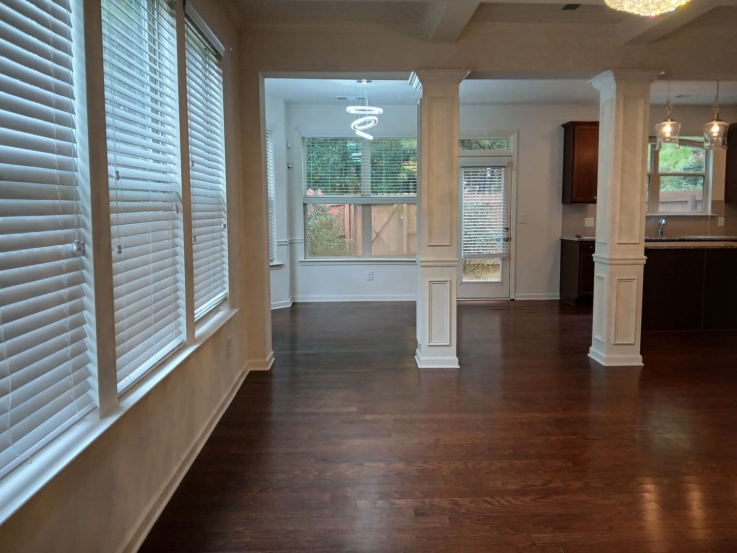 Fairburn House: 5531 Radford Loop
