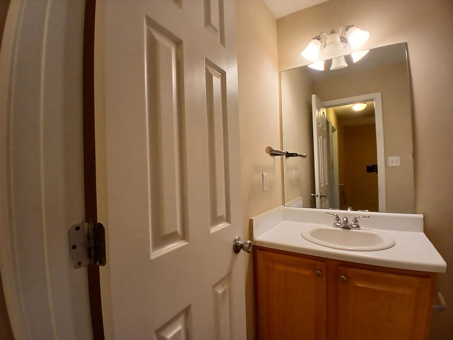 Hampton House: 1742 Fielding Way