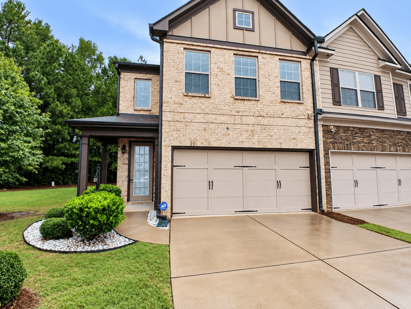 Fairburn House: 5531 Radford Loop