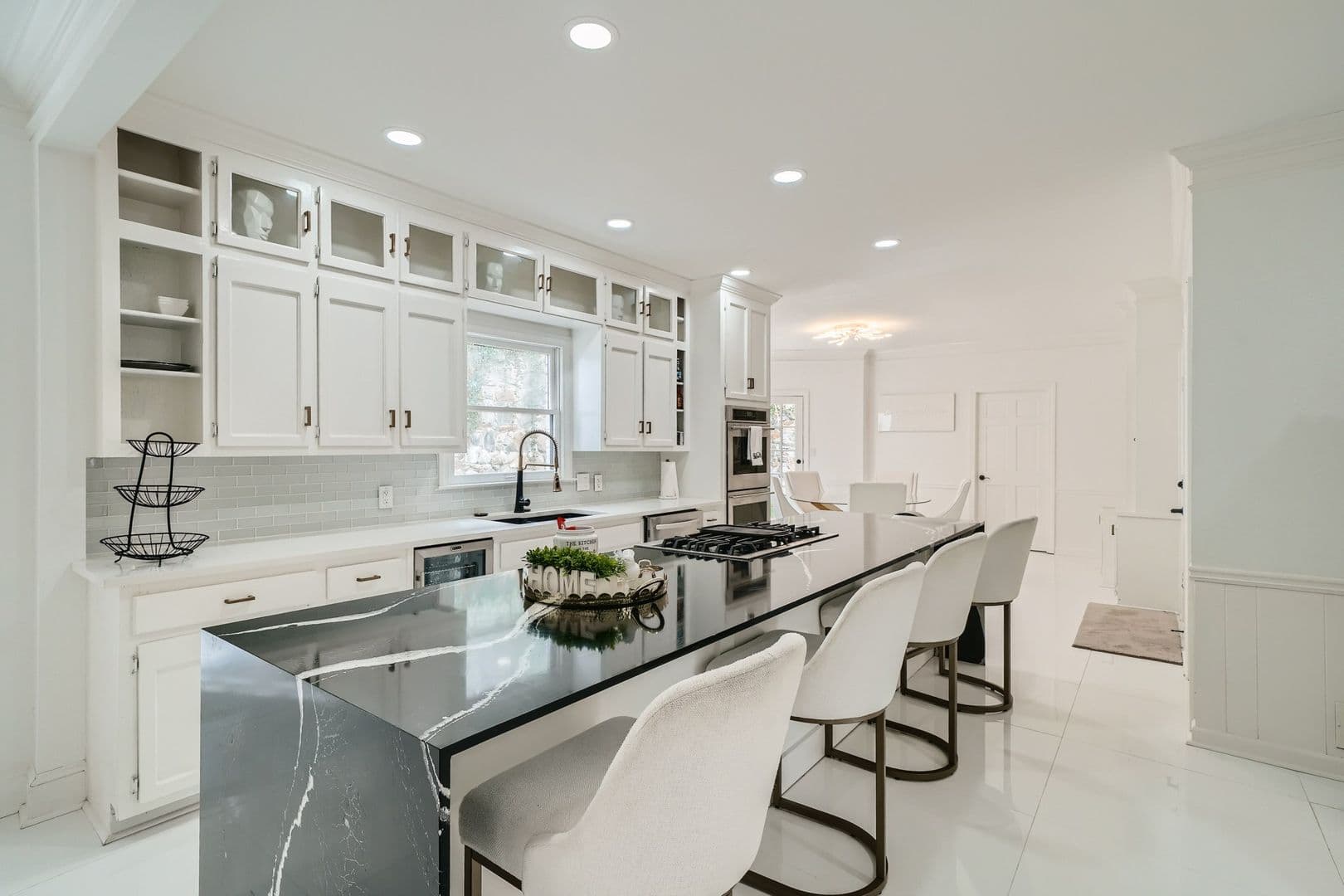 Atlanta House: 425 Ferry Lndg