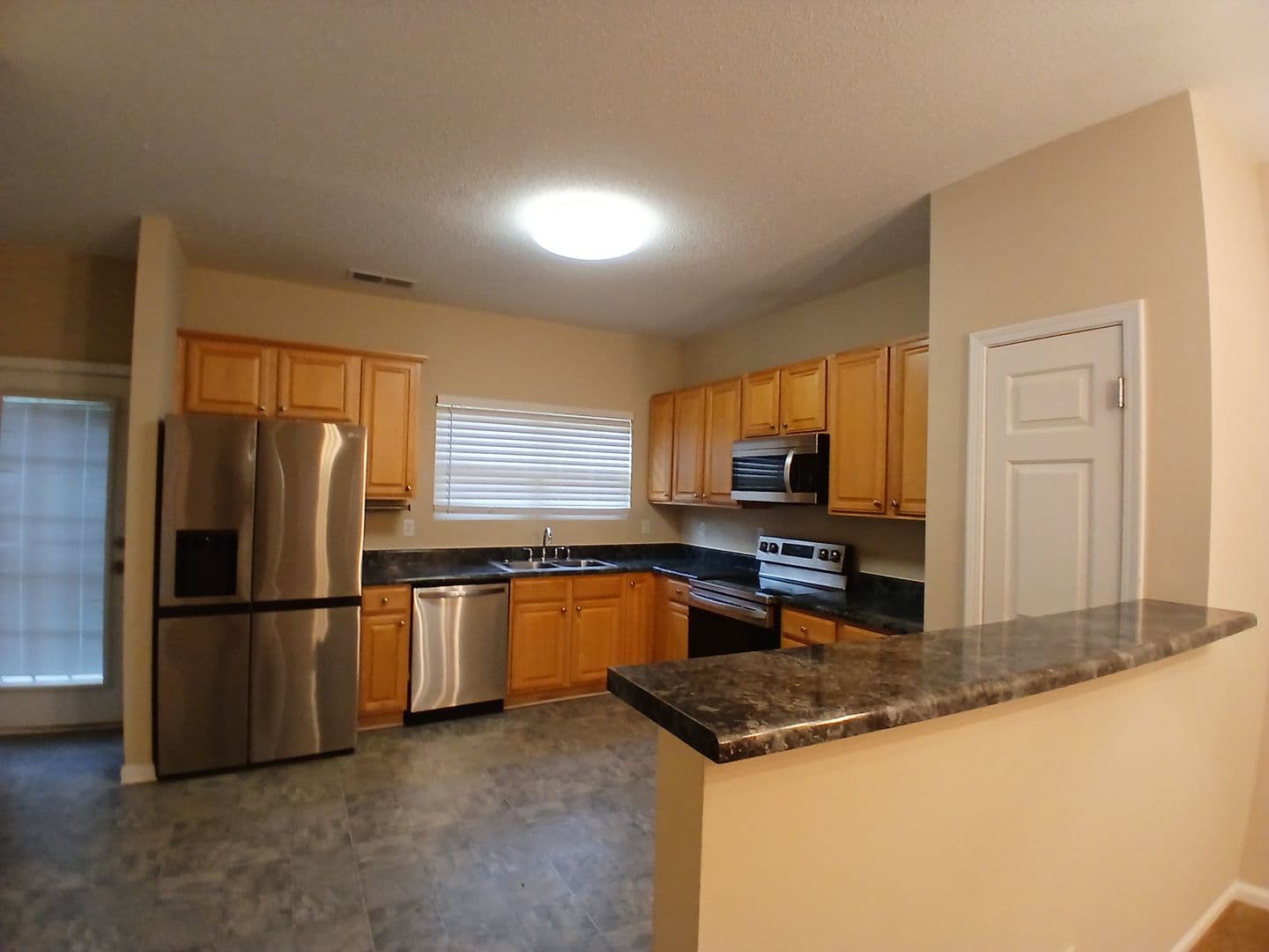 Hampton House: 1742 Fielding Way