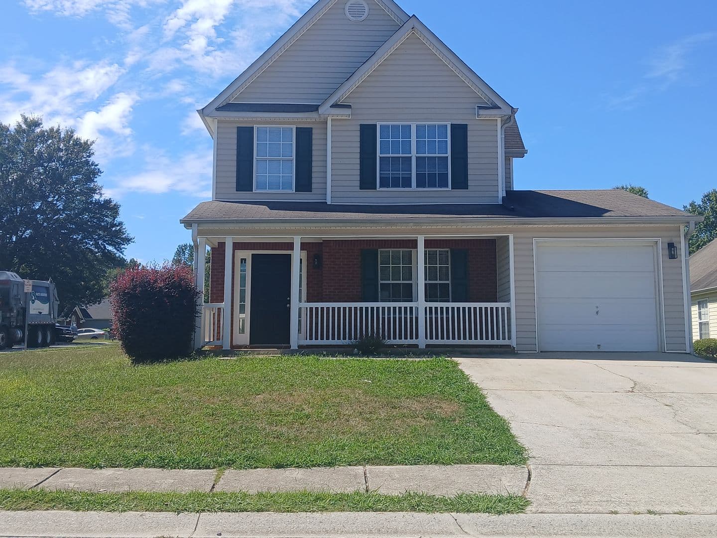 Union City House: 7900 Four Oaks Court