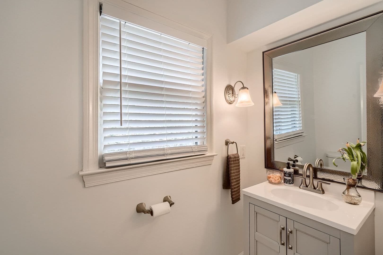 Atlanta House: 425 Ferry Lndg