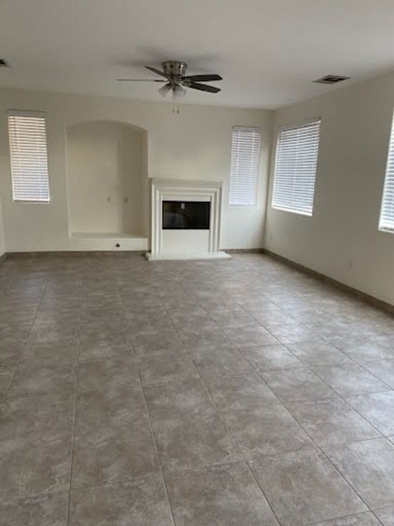 Romoland House: 28395 Red Apple Road