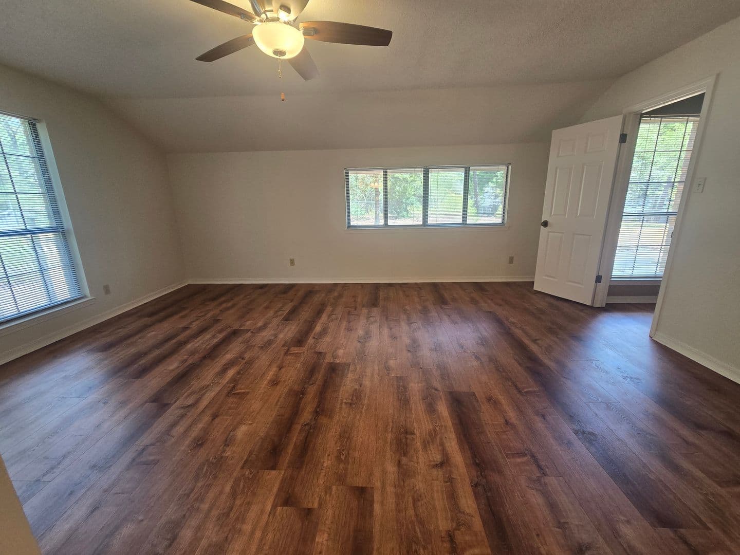 Bastrop House: 142 Kamakoa Lane
