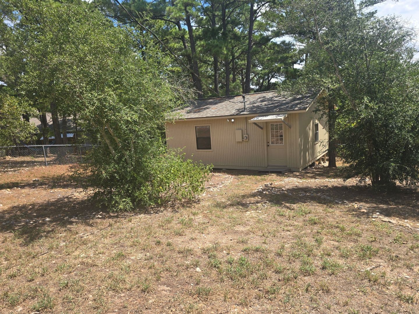 Bastrop House: 142 Kamakoa Lane