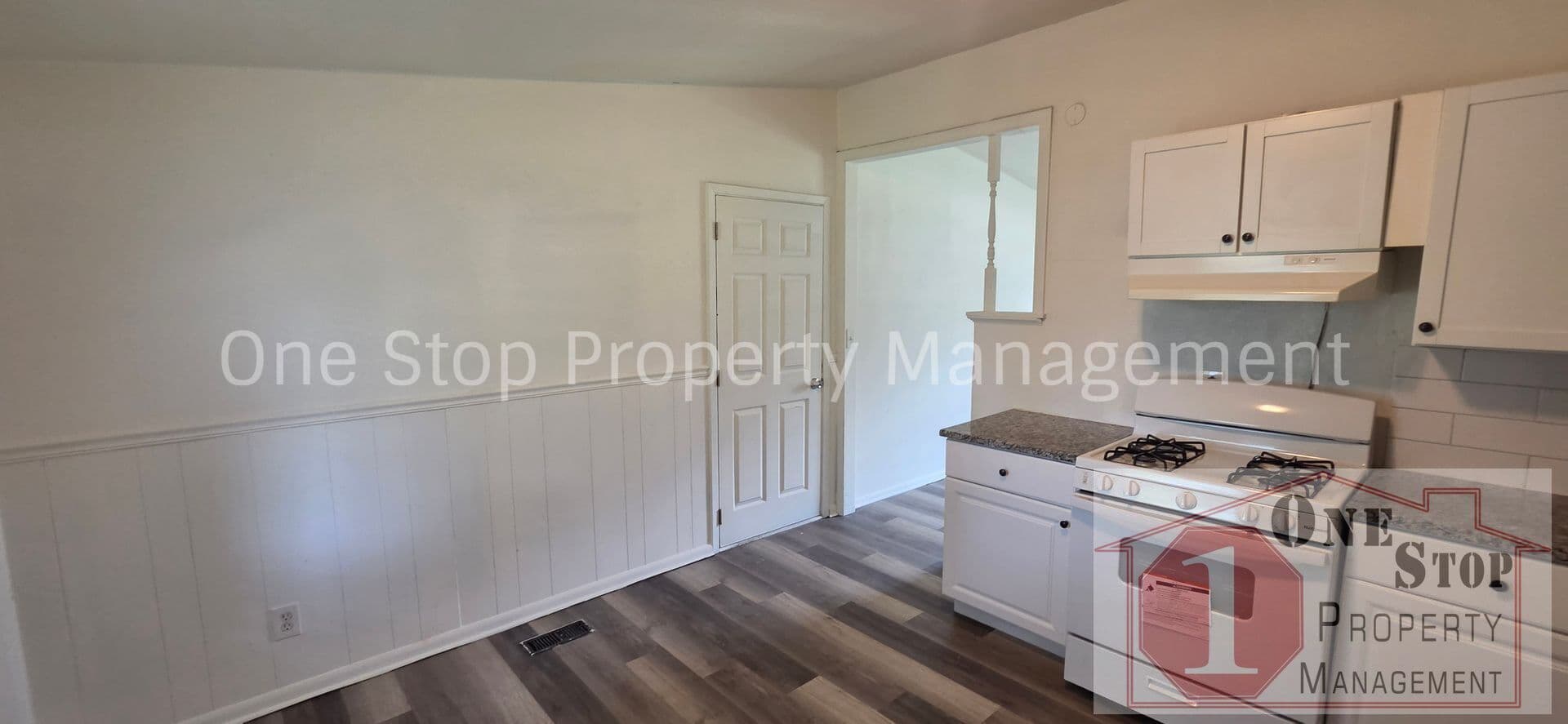 Independence House: 18508 E 5th St N