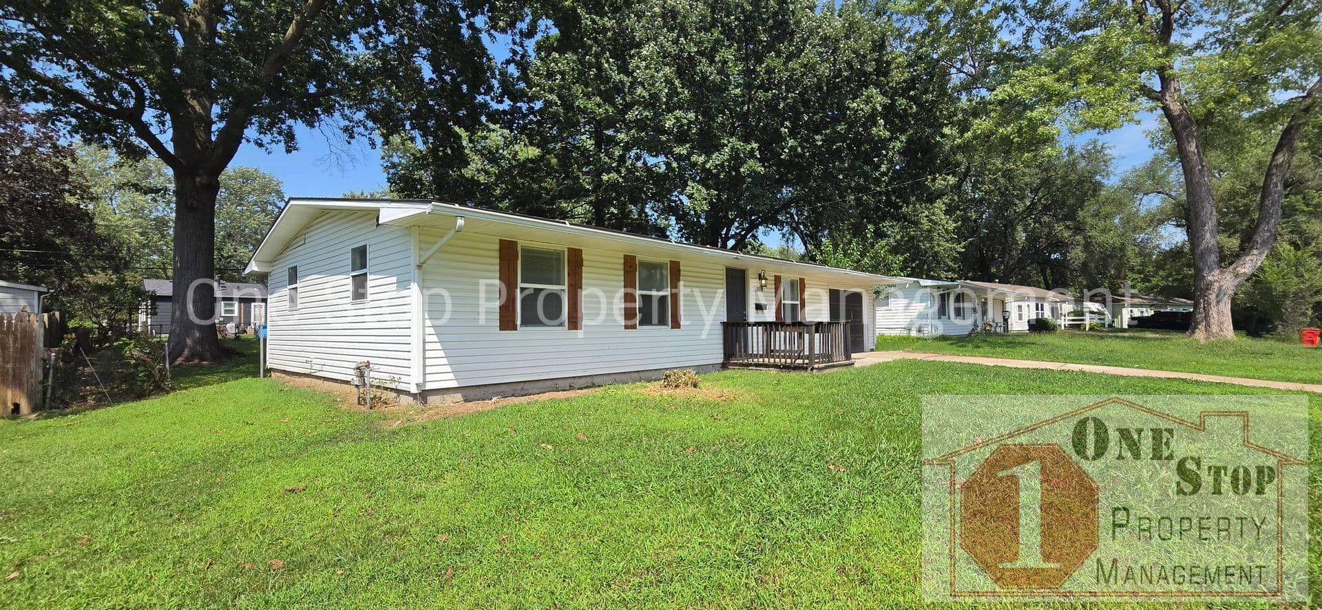 Independence House: 18508 E 5th St N