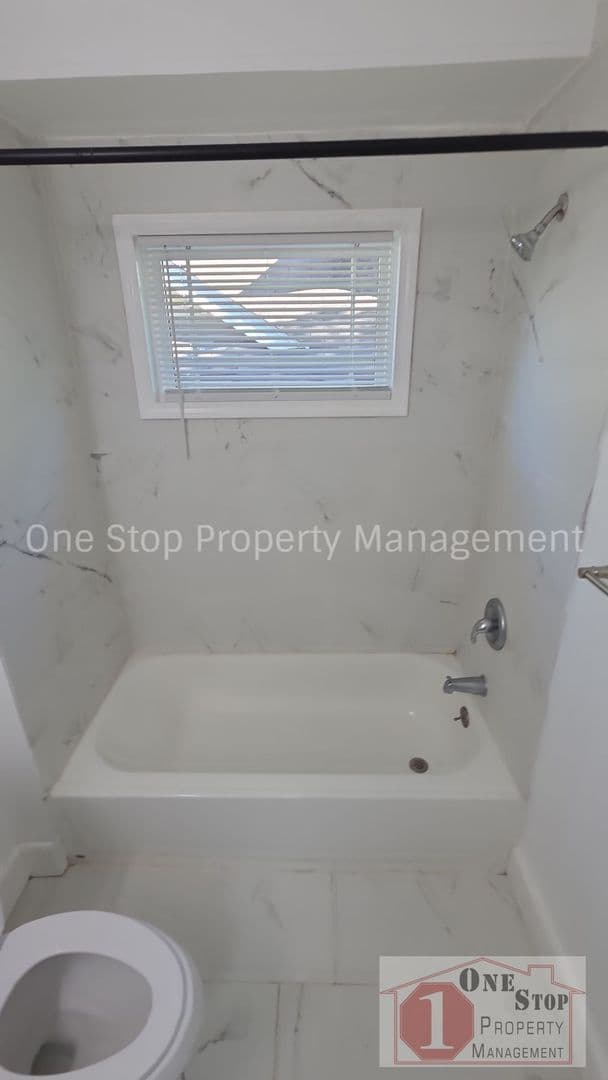 Kansas City House: 1195 E 65th St