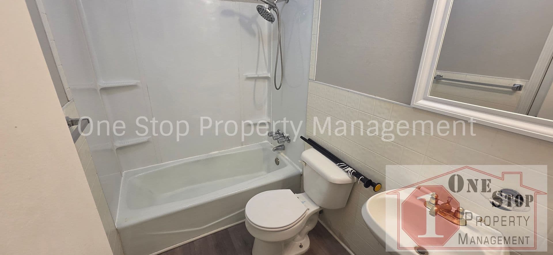 Independence House: 16618 E 3rd Terr N