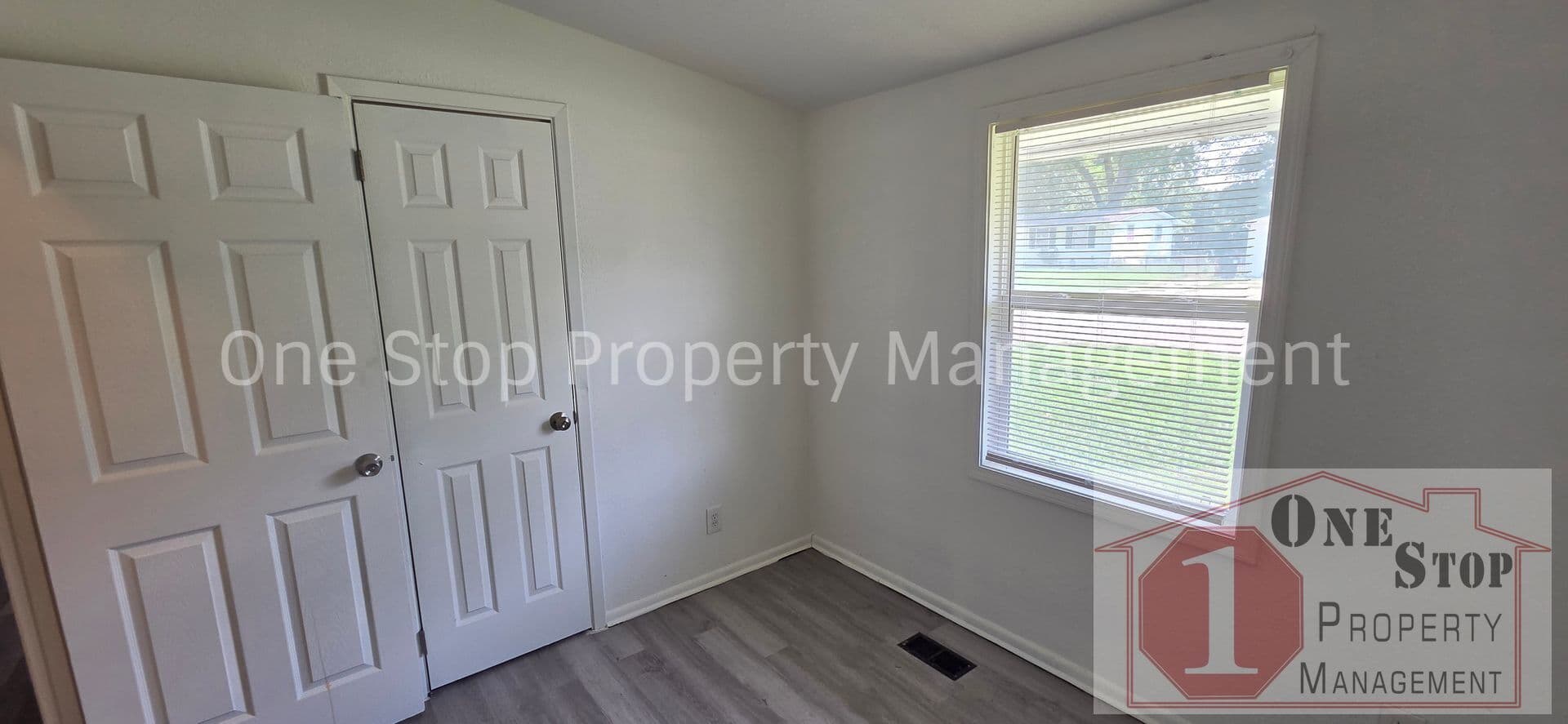 Independence House: 18508 E 5th St N
