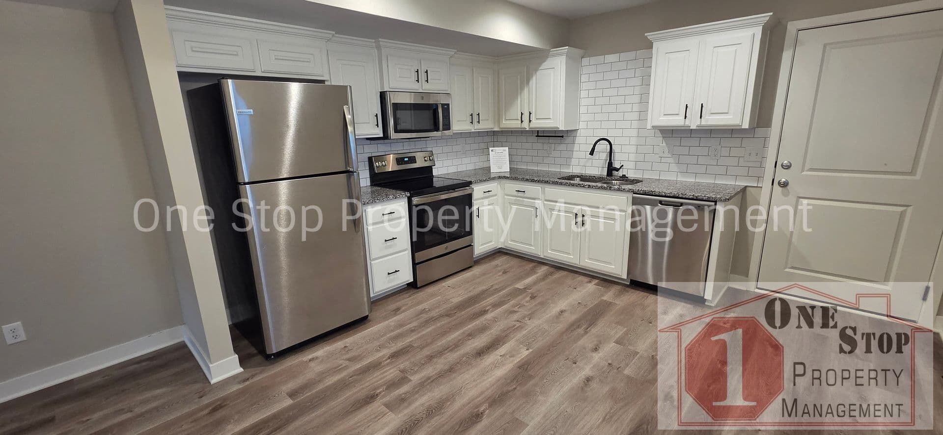Blue Springs House: 124 SW 8th Street