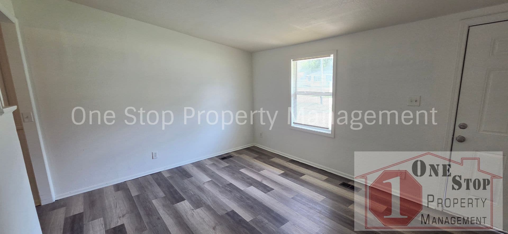 Independence House: 18508 E 5th St N