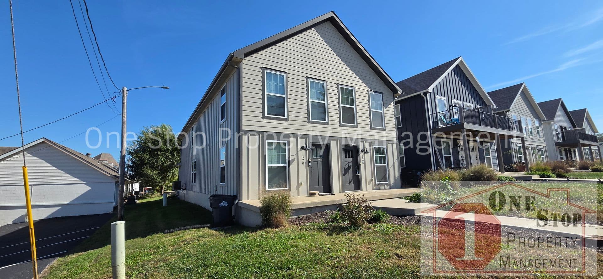 Blue Springs House: 124 SW 8th Street