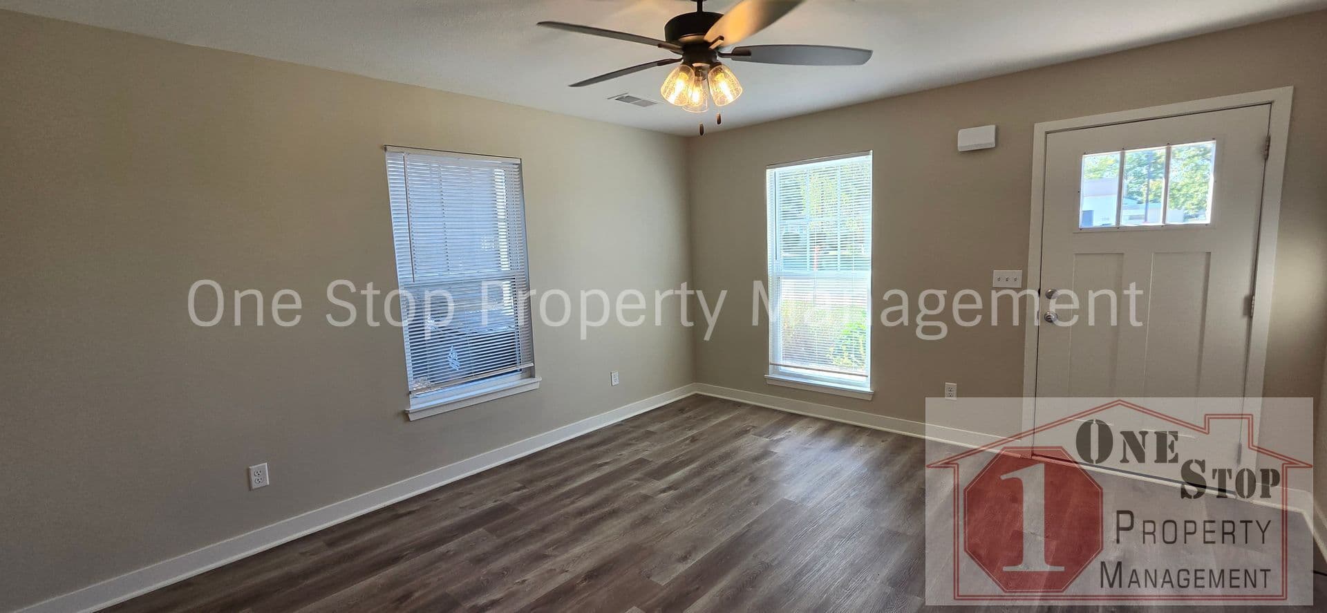 Blue Springs House: 124 SW 8th Street