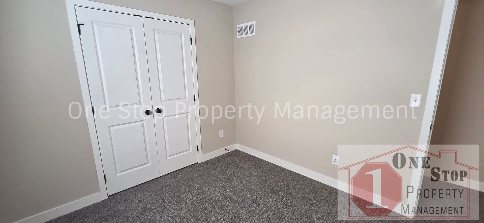 Blue Springs House: 124 SW 8th Street