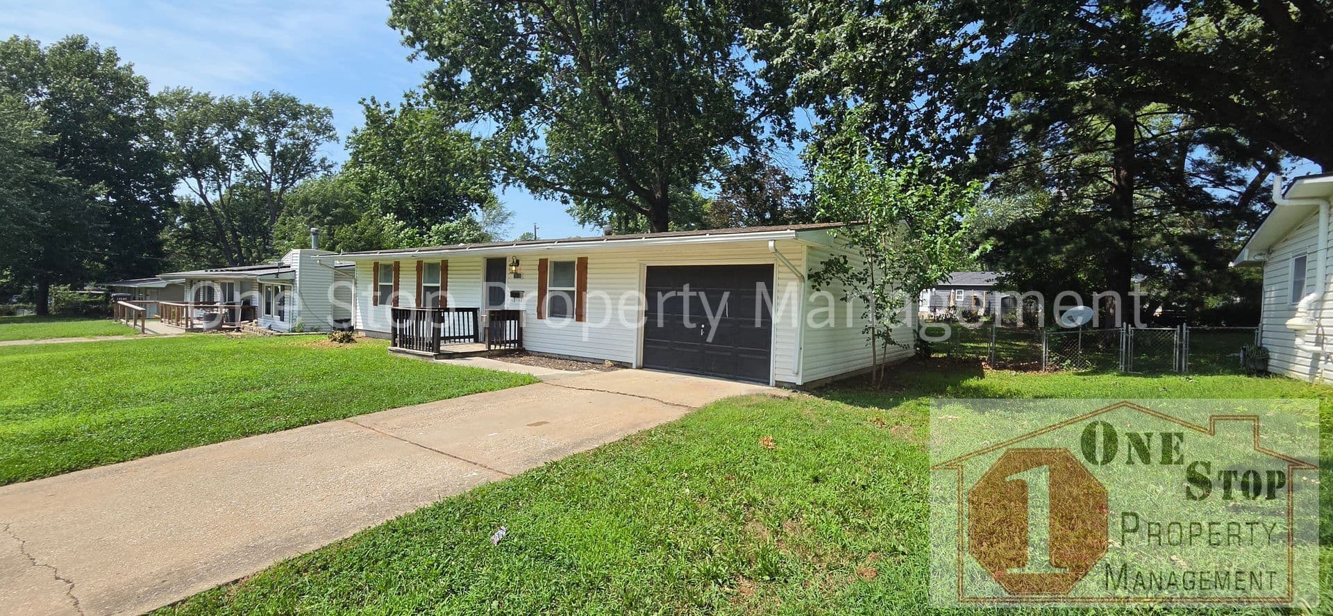 Independence House: 18508 E 5th St N
