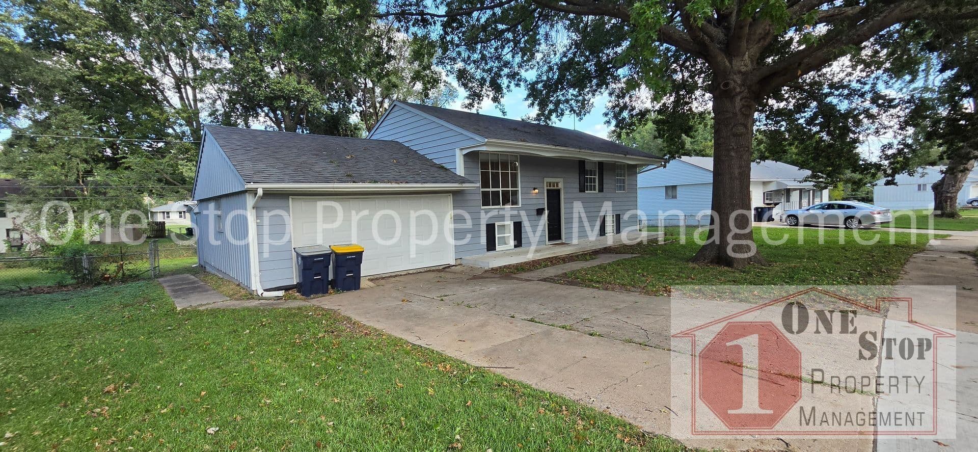 Kansas City House: 8408 E 93rd Ter