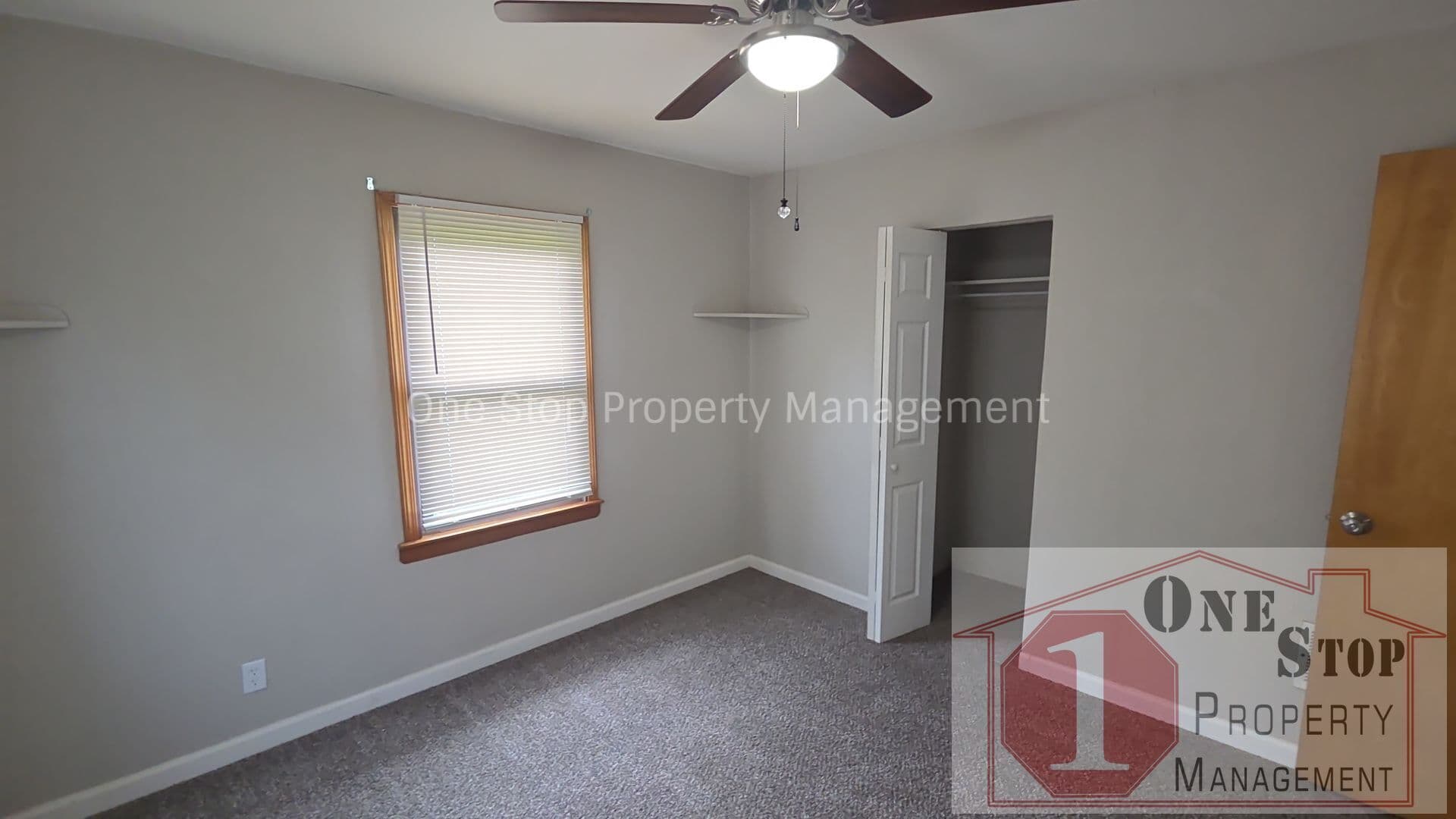 Gladstone House: 404 NE 67th Terrace