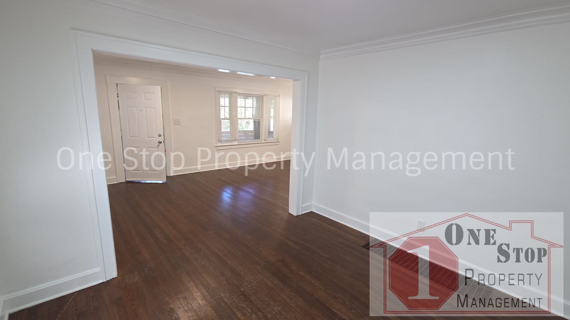 Kansas City House: 1195 E 65th St
