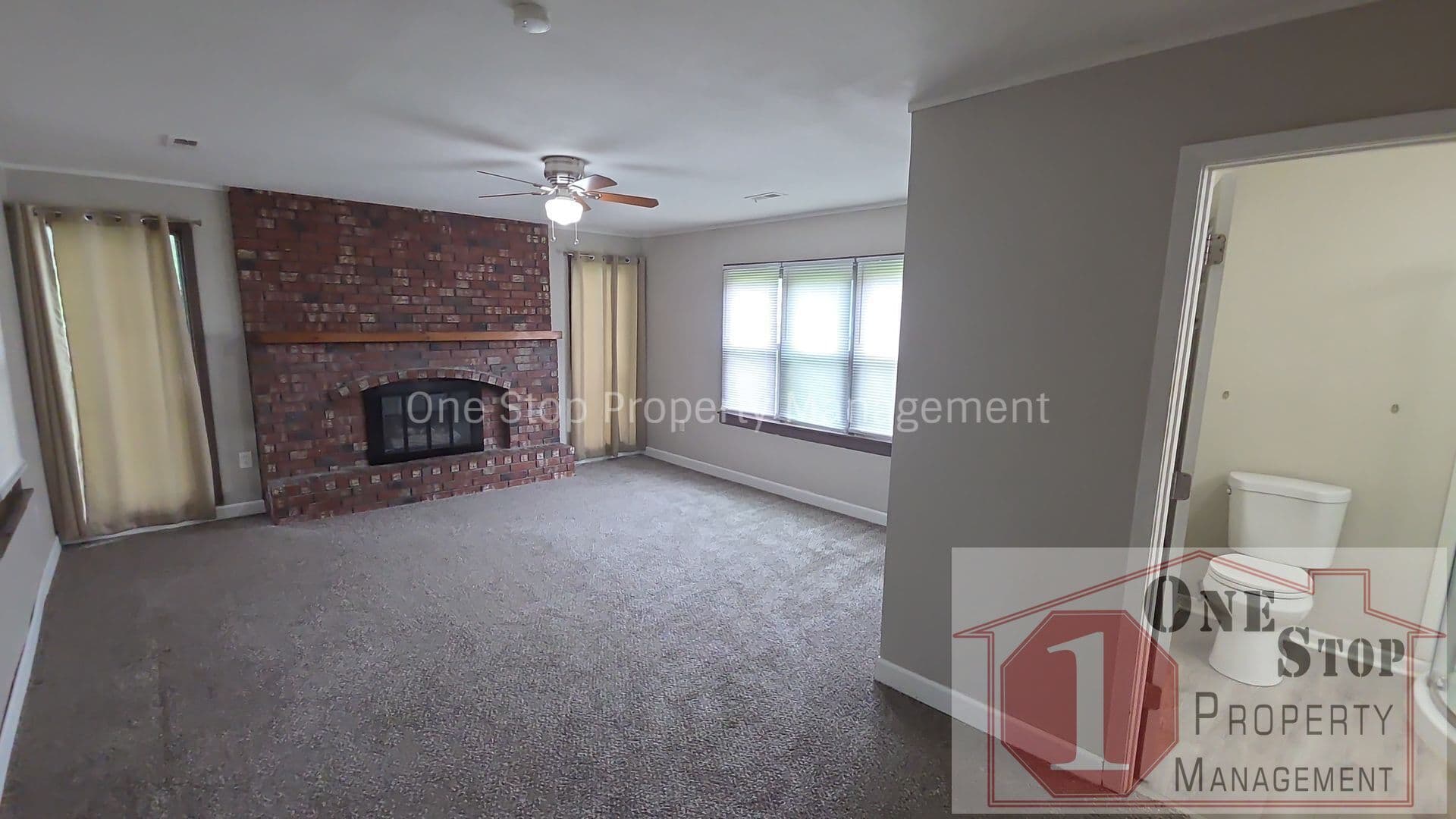 Gladstone House: 404 NE 67th Terrace