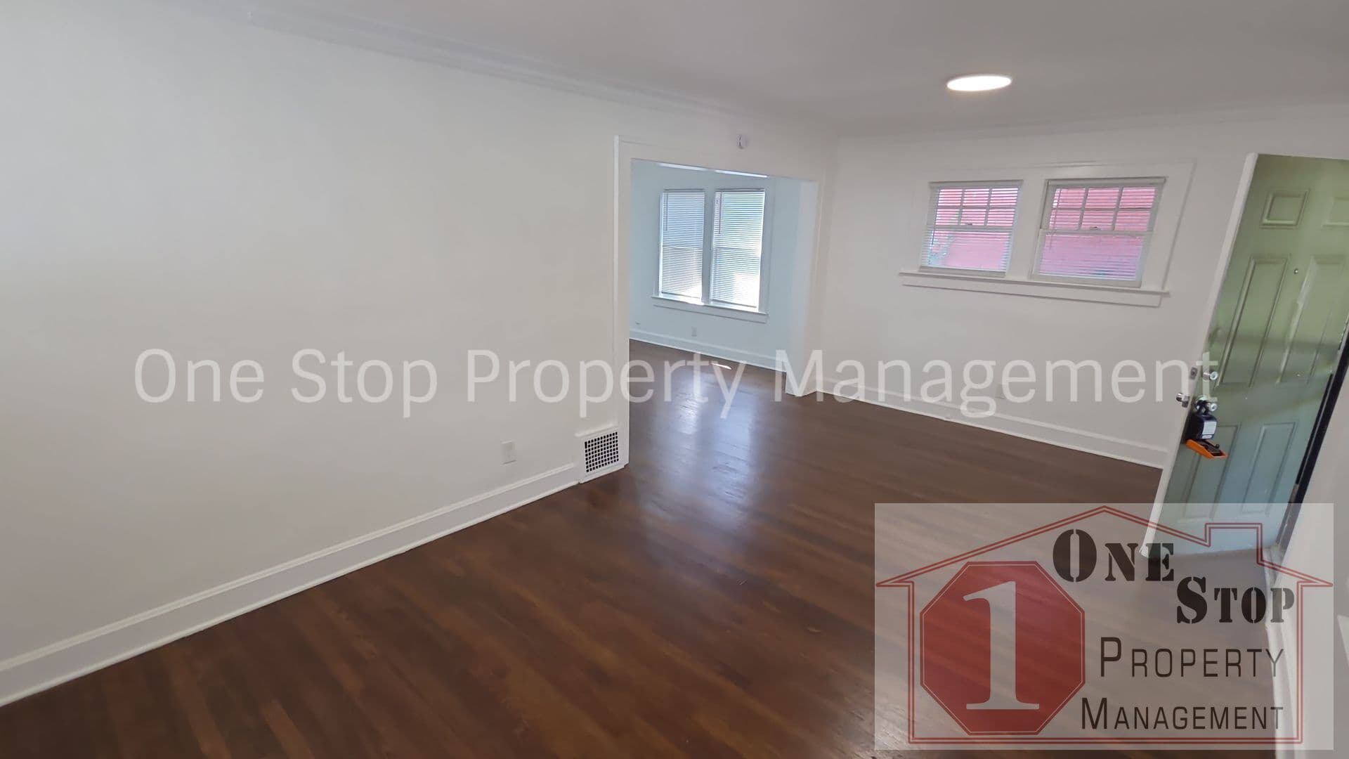 Kansas City House: 1195 E 65th St