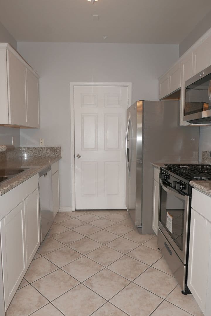 Las Vegas House: 7163 Durango #204