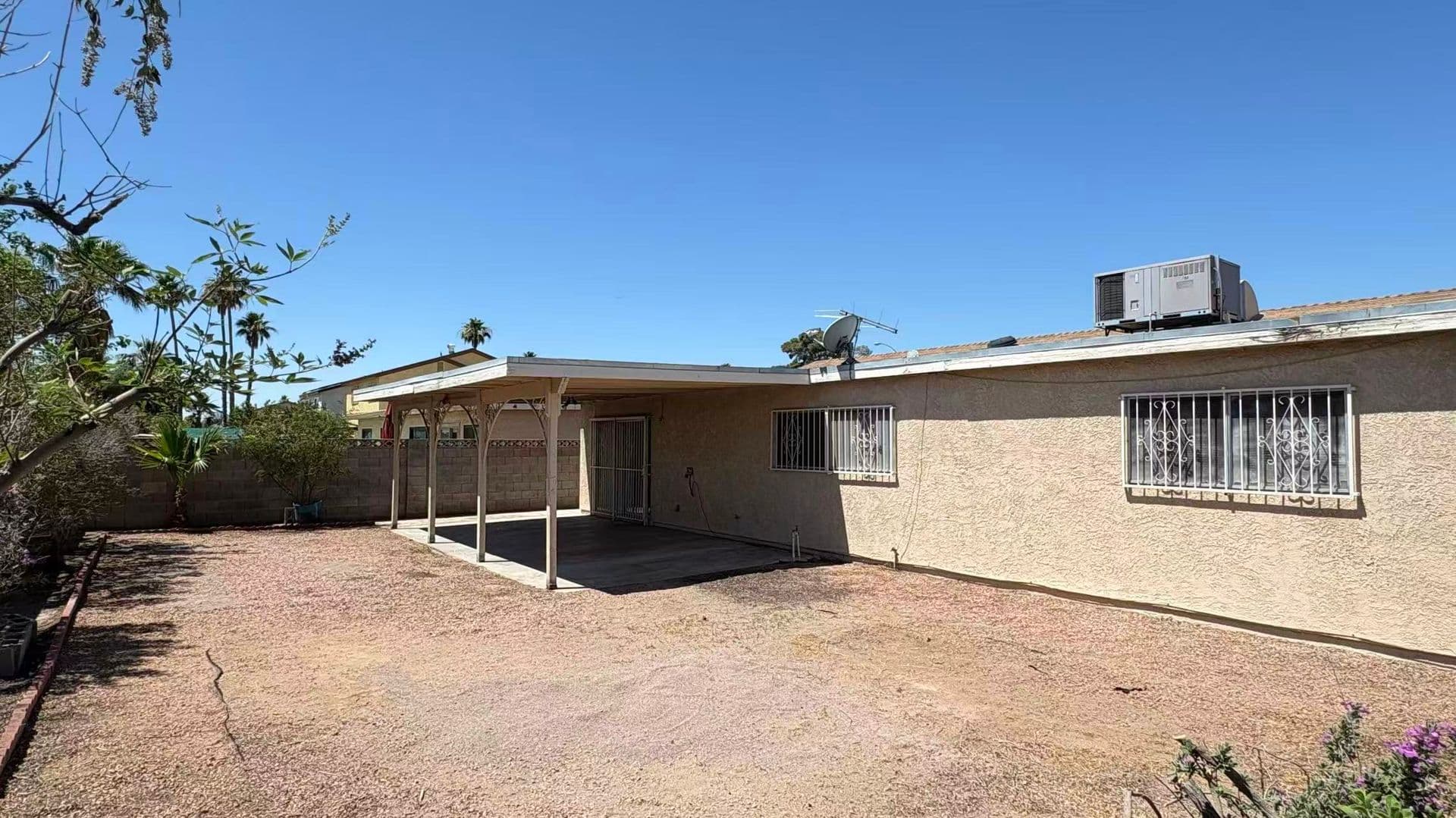 Las Vegas House: 3564 Redwood St