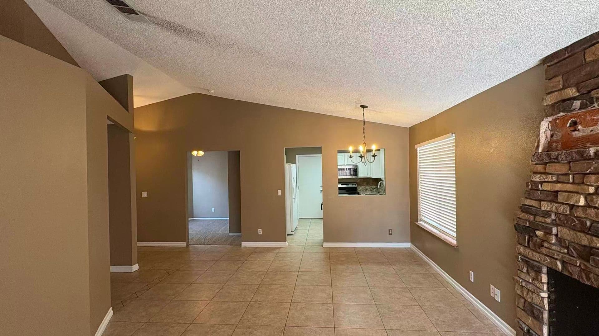 Henderson House: 42 Quiet Desert Lane