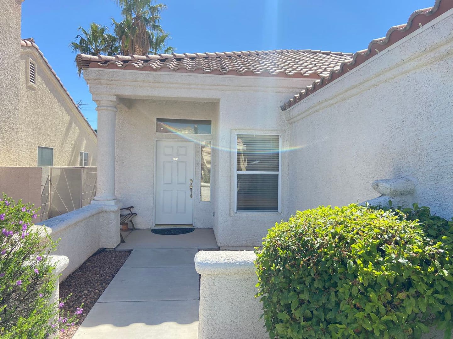 Las Vegas House: 3320 Moon River St