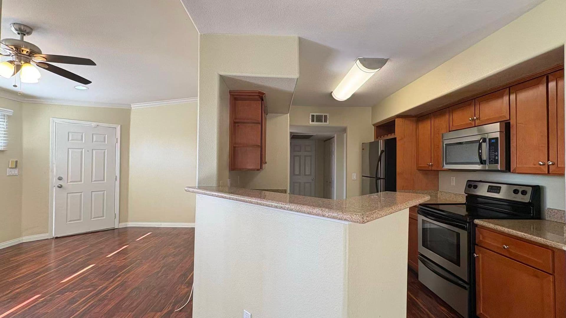 Las Vegas House: 4400 S. Jones Blvd #2008