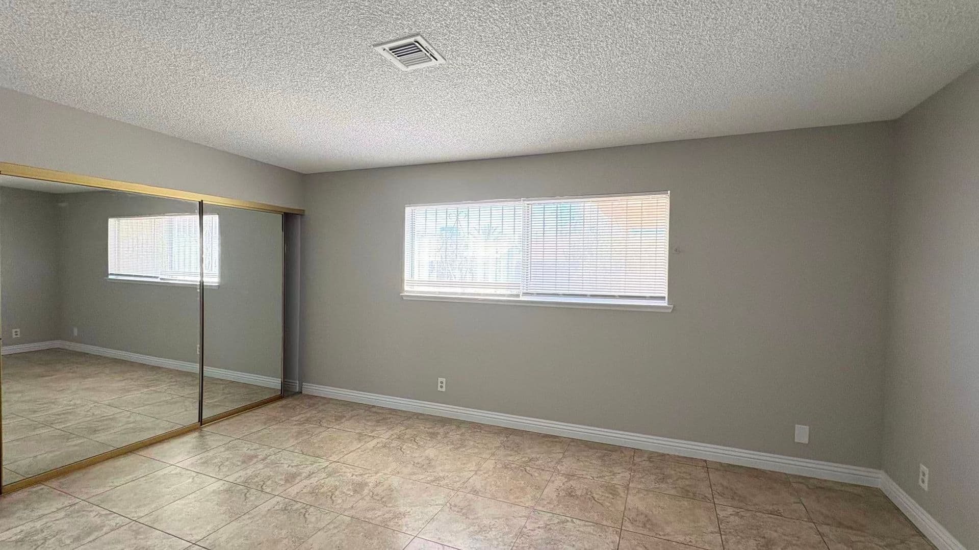 Las Vegas House: 3564 Redwood St