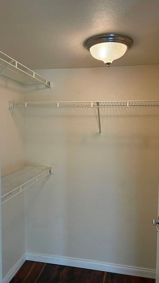 Las Vegas House: 4400 S. Jones Blvd #2008