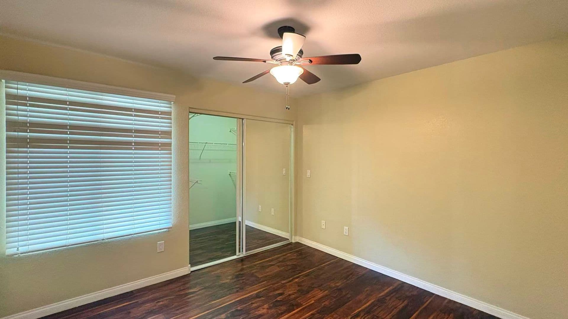 Las Vegas House: 4400 S. Jones Blvd #2008
