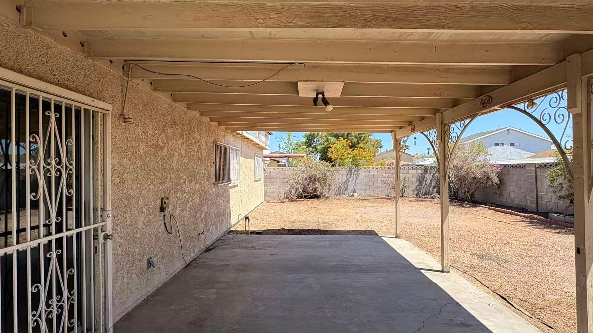 Las Vegas House: 3564 Redwood St