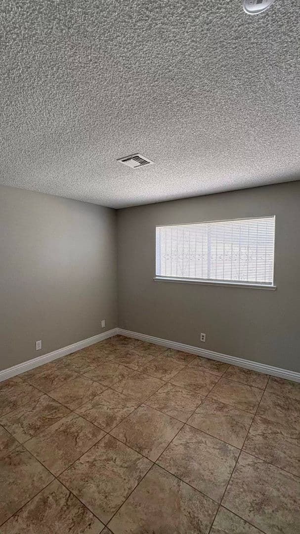 Las Vegas House: 3564 Redwood St