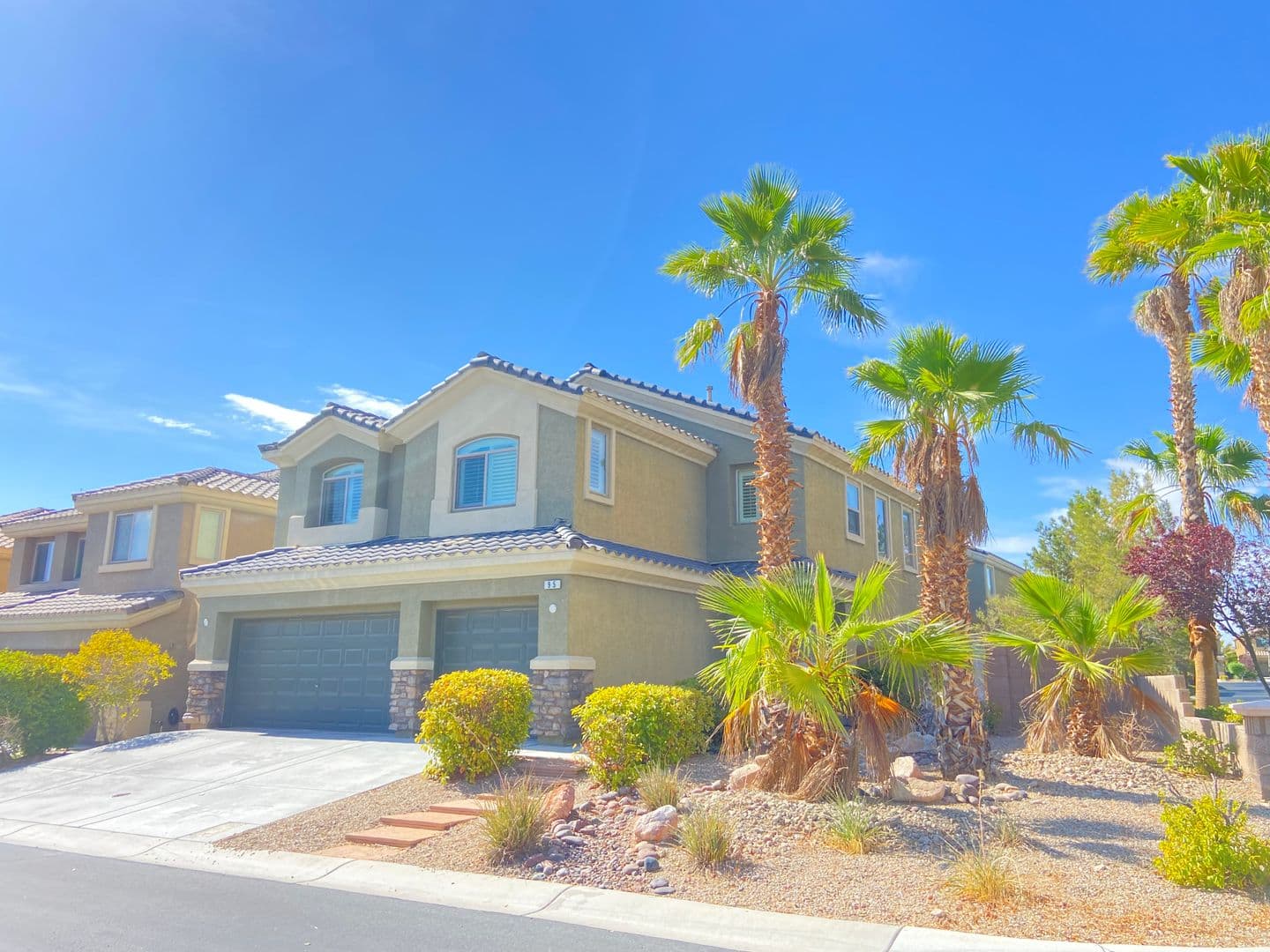 Las Vegas House: 95 Broken Putter Way