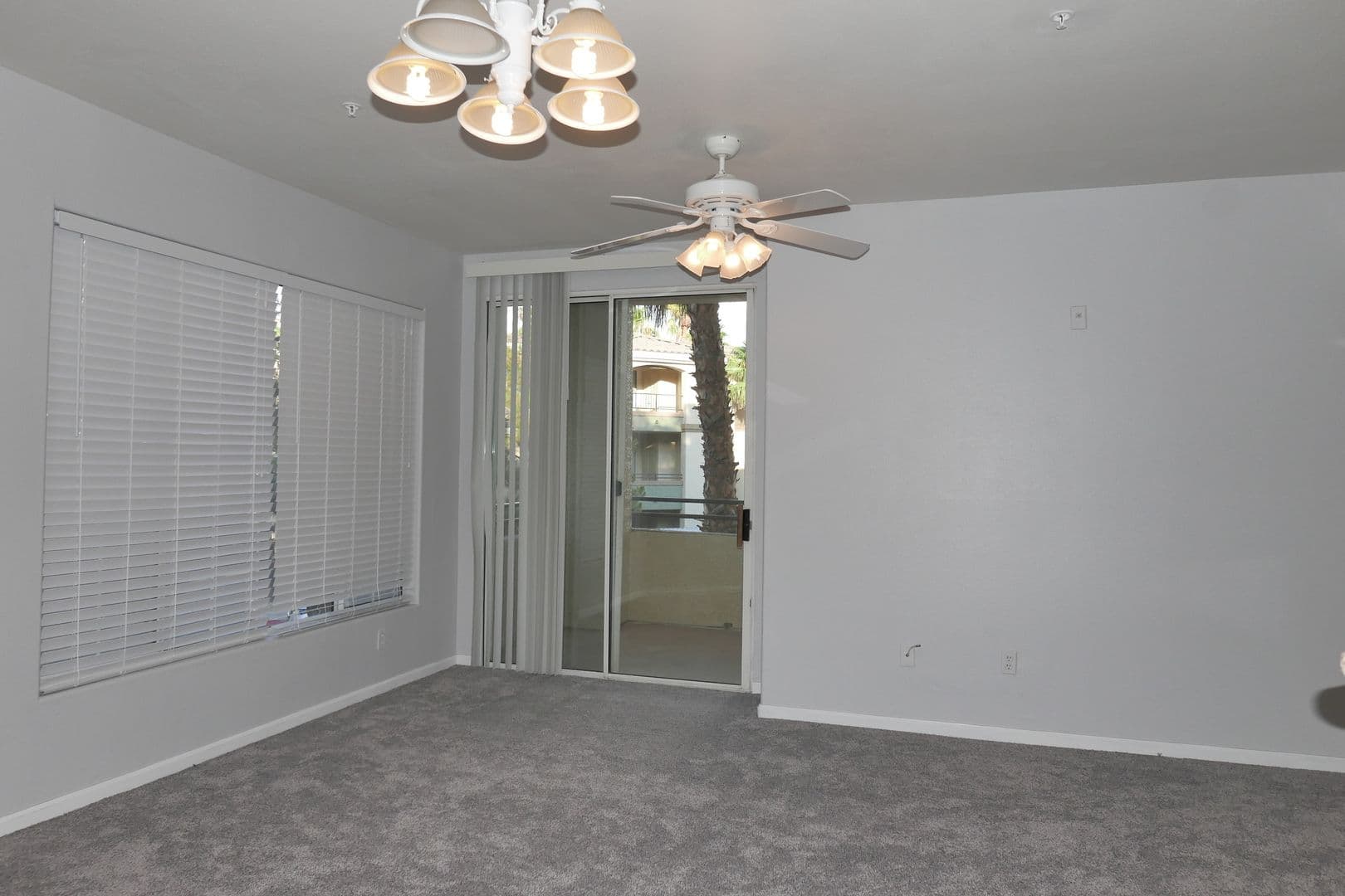 Las Vegas House: 7163 Durango #204