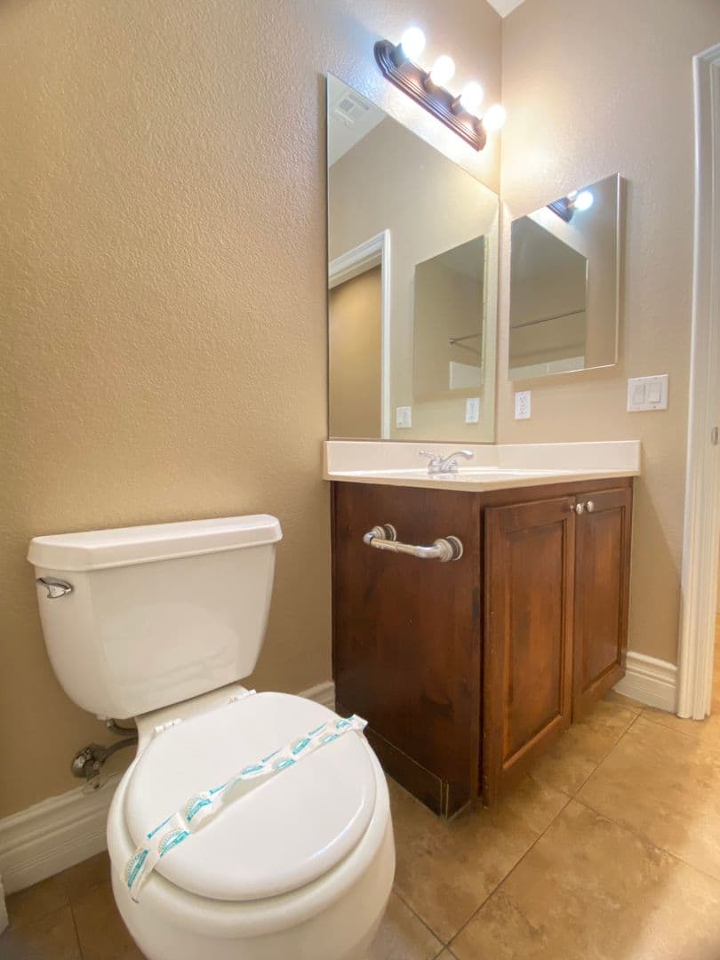 Las Vegas House: 95 Broken Putter Way