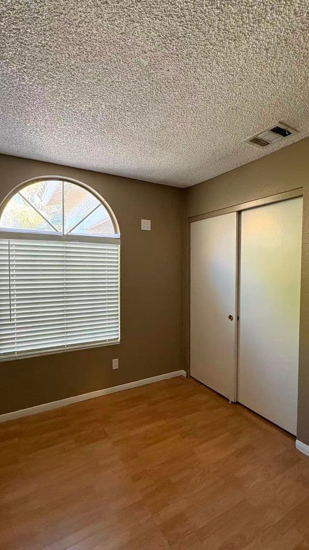 Henderson House: 42 Quiet Desert Lane