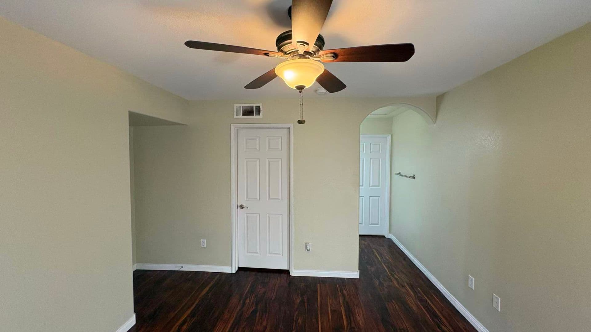 Las Vegas House: 4400 S. Jones Blvd #2008