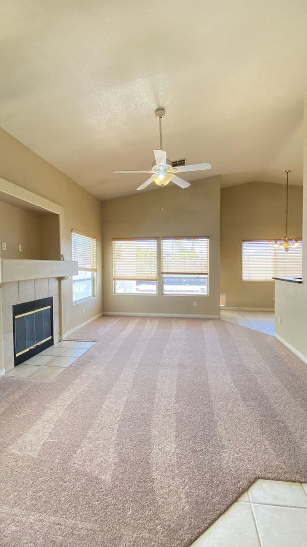 Las Vegas House: 3320 Moon River St