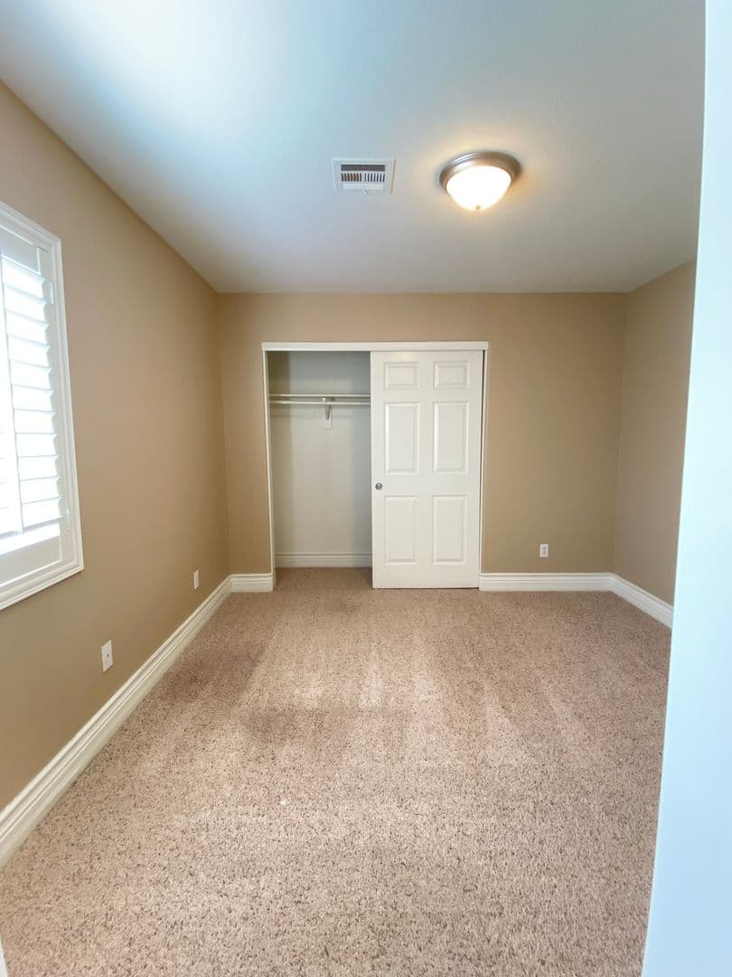 Las Vegas House: 95 Broken Putter Way
